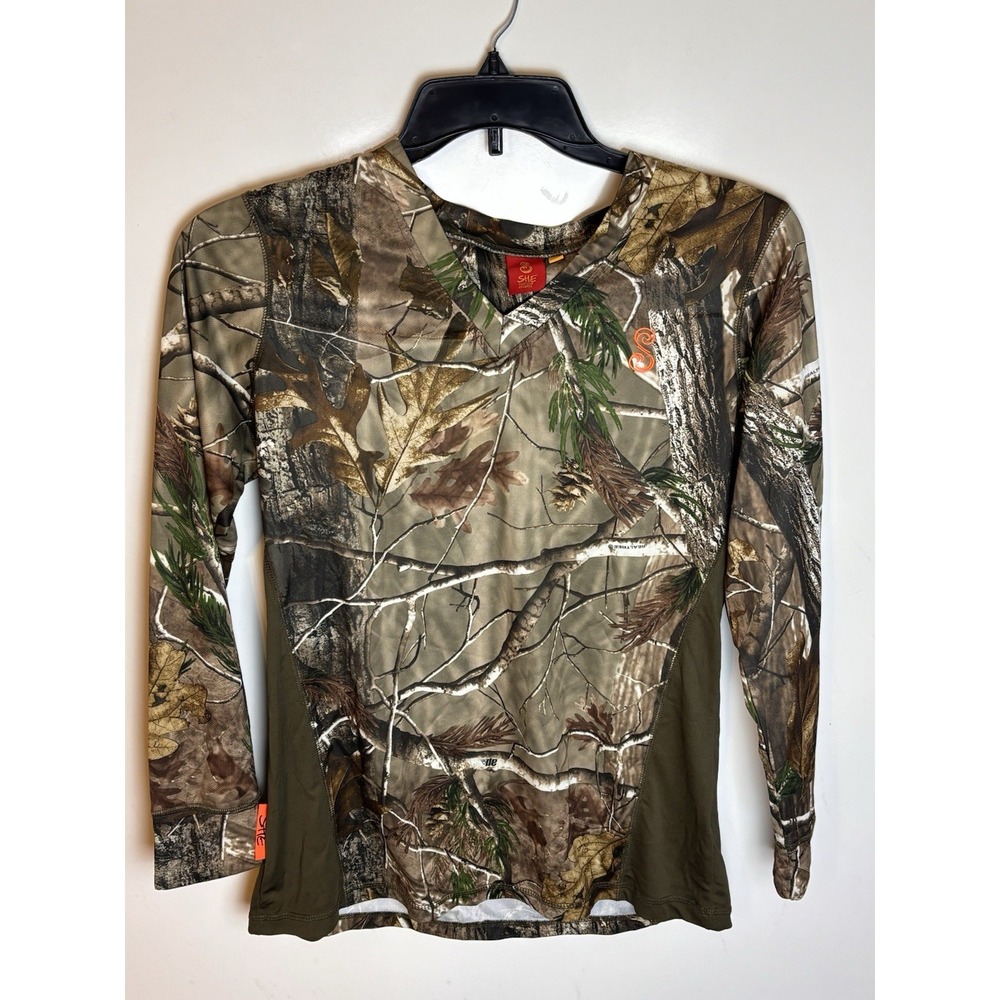 SHE Outdoor Camouflage Long Sleeve Top Size Large V-Neck Realtree Bass Pro